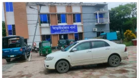 আড়াইহাজারে কিশোরের ঝুলন্ত লাশ উদ্ধার