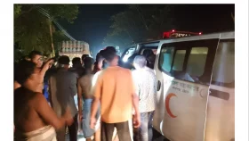 চন্দনাইশে বাস-ট্রাকের সংঘর্ষে আহত ১০