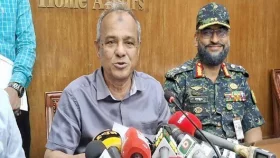 পুলিশের লুট হওয়া অস্ত্রের খোঁজ দিলে পুরস্কার