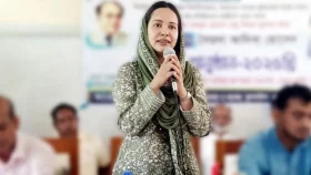 বাবা লেচু মিয়ার জনপ্রিয়তায় এগিয়ে যাচ্ছেন সৈয়দা আদিবা হোসেন