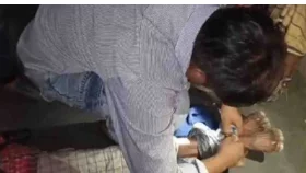 ফরিদগঞ্জে গৃহকর্তাকে হত্যার চেষ্টা, স্ত্রী-ছেলেমেয়ে আটক