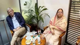 চিকিৎসার জন্য সস্ত্রীক ব্যাংকক গেলেন মির্জা ফখরুল