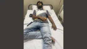 অসুস্থ মা&rsquo;সহ শেবাচিম কর্মচারীদের মারধরের শিকার ববি শিক্ষার্থী