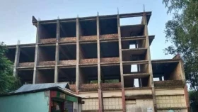 শেষ না করেই প্রকল্পের সিংহভাগ টাকা ঠিকাদারের পকেটে