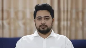 শেখ মুজিবুর রহমান জাতির পিতা নন: নাহিদ ইসলাম