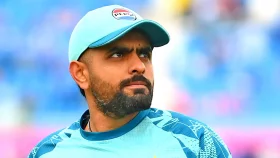 সিংহাসন হারিয়ে নিজেকে খুঁজছেন বাবর