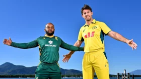 লড়াই শুরুর আগে শাহরুখের পোজে মার্শ-বাভুমা