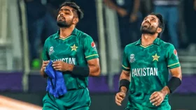 বাবর-রিজওয়ানকে &lsquo;বি&rsquo; ক্যাটাগরিতে নামিয়ে দিল পিসিবি