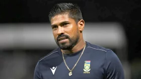 অভিষেক আনন্দের রেশ না কাটতেই বোলিং অ্যাকশন প্রশ্নবিদ্ধ প্রোটিয়া স্পিনারের