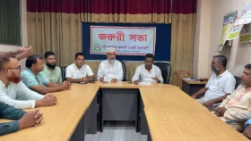 ব্যবসায়ীদের আইপি বন্ধে ভারতে আটকা পড়েছে শতাধিক ট্রাক