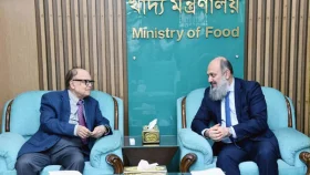 খাদ্য উপদেষ্টার সঙ্গে পাকিস্তানের বাণিজ্যমন্ত্রীর সাক্ষাৎ