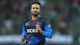 মাত্র এক ওভার বোলিং পেয়ে পাঁচশ উইকেটের আরও কাছে সাকিব
