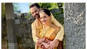 গোপনে বিয়ে প্রকাশ্যে আনলেন জিয়া মানেক
