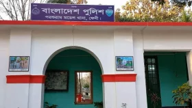 ফেনীতে যুবকের অর্ধগলিত ঝুলন্ত মরদেহ উদ্ধার