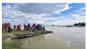 খুলনায় নদী থেকে বস্তাবন্দি মরদেহ উদ্ধার