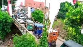 বিজয়নগরে সরু সেতুর কারণে চরম ভোগান্তি