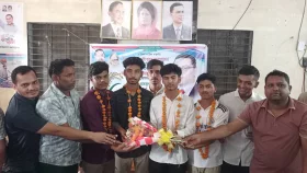 আমতলীতে ছাত্রদলে যোগ দিলেন এনসিপির ৪ প্রতিনিধি &nbsp;