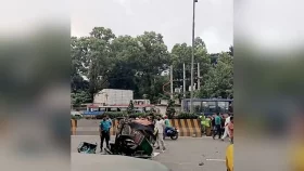কুর্মিটোলায় সড়কে ঝরল এক প্রাণ