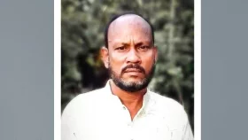 দুমকিতে গণঅধিকার নেতার হাতে ইউপি চেয়ারম্যান লাঞ্ছিত