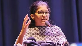 ডাকসু নির্বাচনে মোবাইল জার্নালিজম নিয়ে ক্ষোভ প্রকাশ উমামা ফাতেমার