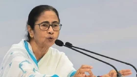 &lsquo;বাংলাদেশি&rsquo; তকমায় গরিবদের হয়রানি: বিজেপিকে মমতার আক্রমণ