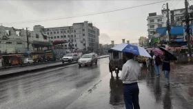 ঢাকায় হালকা বৃষ্টির সম্ভাবনা, তাপমাত্রা অপরিবর্তিত থাকবে