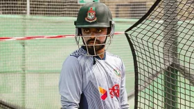 ৬ টেস্ট ক্রিকেটার নিয়েও অস্ট্রেলিয়ার স্থানীয় দলের কাছে ইনিংস পরাজয়!