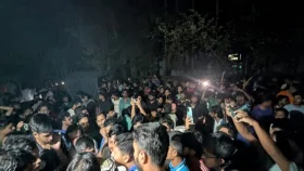 মসজিদের মাইকে ঘোষণা দিয়ে সংঘর্ষে জড়ালেন চবি শিক্ষার্থী ও স্থানীয়রা