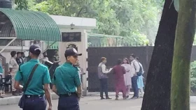 প্রধান উপদেষ্টার সঙ্গে বৈঠকে এনসিপি নেতারা