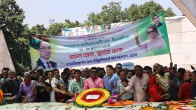 বিএনপির প্রতিষ্ঠাবার্ষিকীতে জিয়ার সমাধিতে প্রকৌশলীদের শ্রদ্ধা