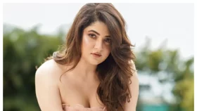 &nbsp;ফের বোল্ড লুকে শ্রাবন্তী