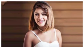 ভক্তের কুপ্রস্তাবে যা করলেন পিয়া