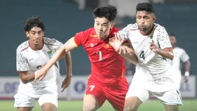 ভিয়েতনামে নিষ্প্রভ বাংলাদেশের শুরুটা হলো হারে