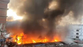 গাজীপুরে মার্কেটে আগুন, পুড়ল অর্ধশতাধিক দোকান