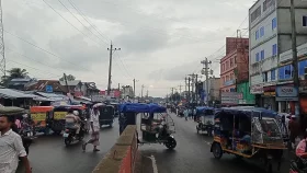অটোর দৌরাত্ম্যে আমতলীর মহাসড়ক যেন মৃত্যুফাঁদ