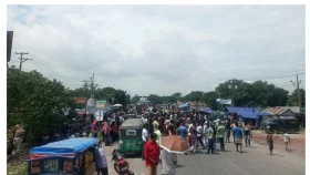 সংসদীয় আসন পুনর্বিন্যাসে অসন্তোষ, মহাসড়ক অবরোধ
