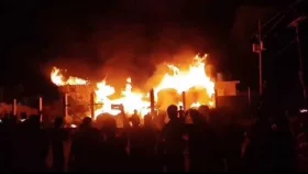 রূপগঞ্জে ঝুটের গোডাউনে আগুন&nbsp;