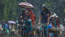 ঢাকার আকাশ মেঘলা, হালকা বৃষ্টির আভাস দিল আবহাওয়া অফিস