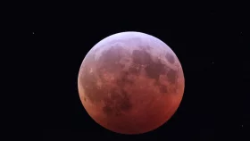 আজ রাতের আকাশে বিরল দৃশ্য, দেখা মিলবে সুপার ব্লাড মুনের