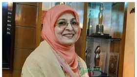 দেশে এসে নিশ্চুপ শাবানা
