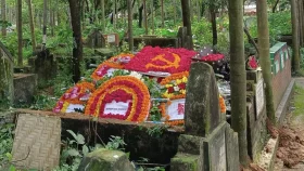 জুরাইন কবরস্থানে শায়িত বদরুদ্দীন উমর