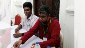 পূরণকৃত ব্যালট পেপার দেওয়ায় পোলিং অফিসারকে অব্যাহতি