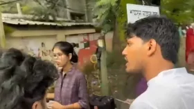 প্রচারণাপত্র বিতরণ নিয়ে নারী শিক্ষার্থীদের সাথে আবিদুলের &lsquo;বাক-বিতন্ডা&rsquo;