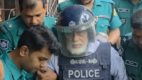 প্লট দুর্নীতির মামলায় সাবেক প্রধান বিচারপতি খায়রুল হক গ্রেপ্তার