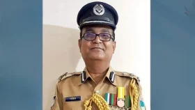 সাবেক ডিআইজি নাহিদুল ইসলাম গ্রেপ্তার