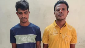 আনোয়ারায় চোরাই স্বর্ণসহ গ্রেপ্তার ২