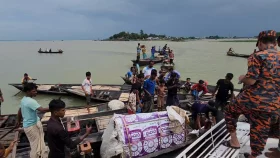৪০ ঘণ্টা পর ধনু নদে ভেসে উঠল নিখোঁজ তিন মরদেহ