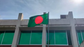 পায়রা সেতুর টোল প্লাজায় উড়ল নতুন পতাকা