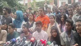 সাত কলেজের শিক্ষার্থীদের কঠোর কর্মসূচি ঘোষণা