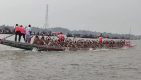 বড়াল নদীতে ৪ দিনব্যাপী নৌকাবাইচ প্রতিযোগিতা